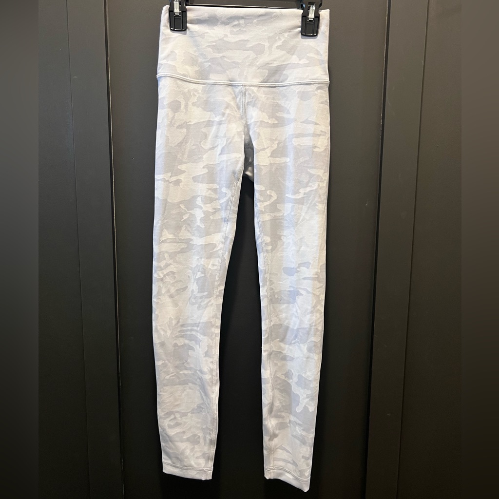 Lululemon White And Gray Camo Wunder Under Leggings